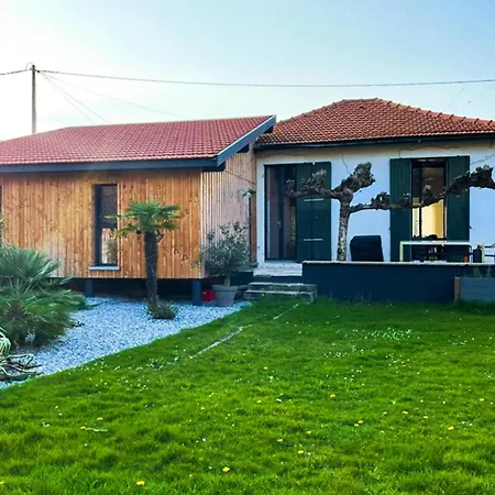 Casa de Férias Lovely Home In Lanton *